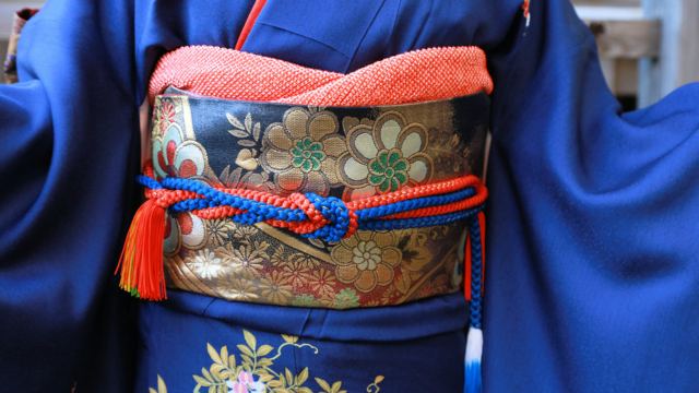 帯のスタイリング