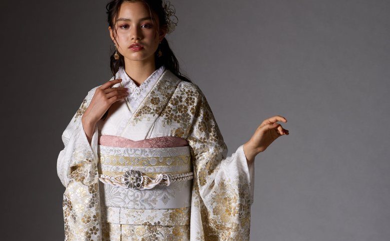 小さめの柄のデザインの振袖 