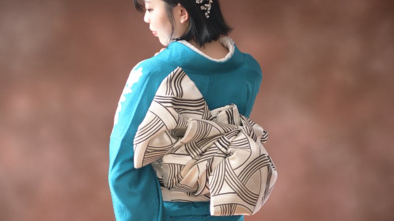 縦長の形の帯結び