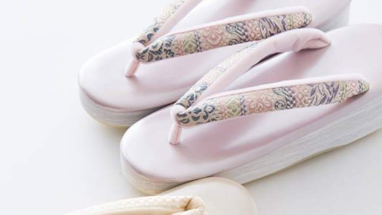 訪問着兼用に使える草履