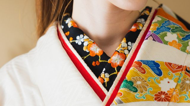 刺繍半衿と伊達衿