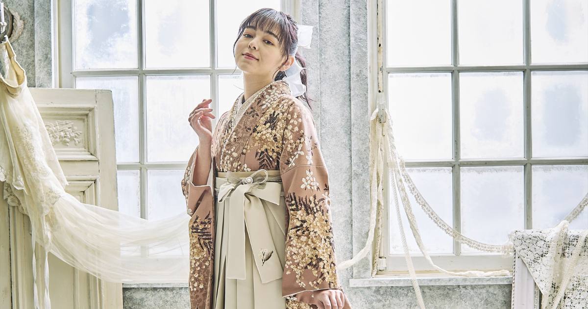 袴レンタルのゴールド