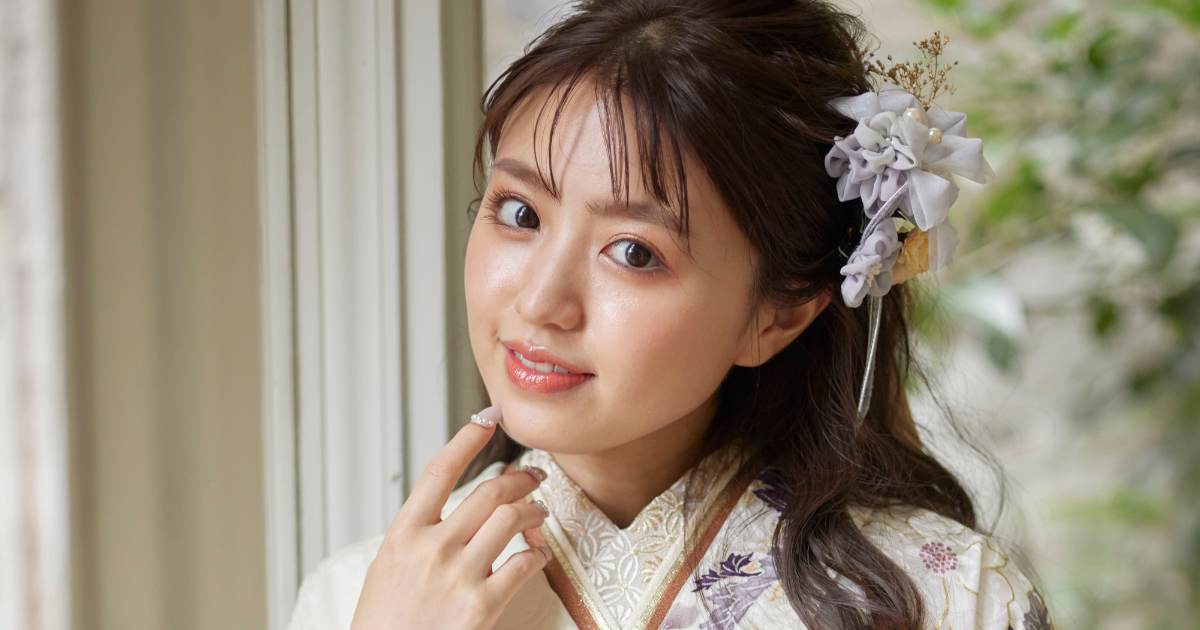 白地の振袖コーディネート