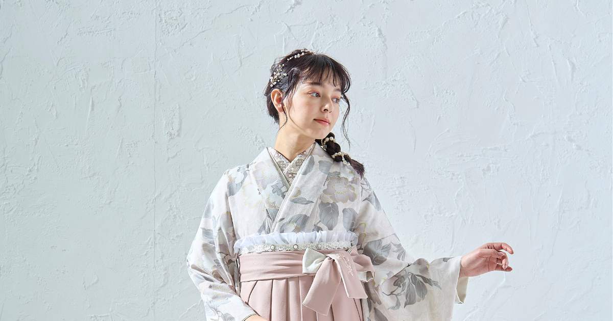 ピンク色の卒業式の袴レンタル