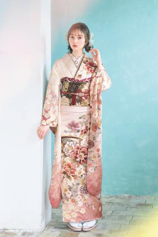 ガーリー振袖